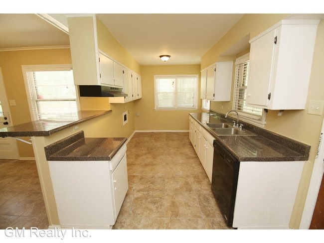 Building Photo - 4 br, 2 bath House - 3868 Windcrest Rd