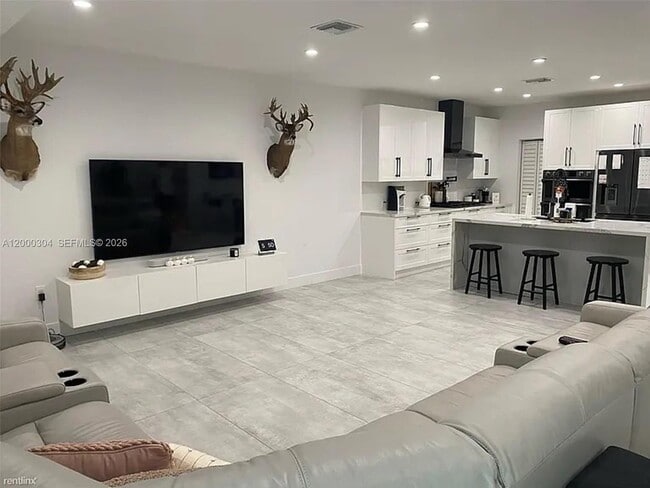 Foto del edificio - 1935 SW 24th Ter