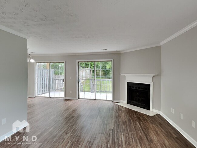 Building Photo - 334 Pin Oak Ct SW