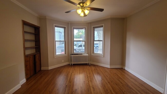 Building Photo - 476 Gregory Ave