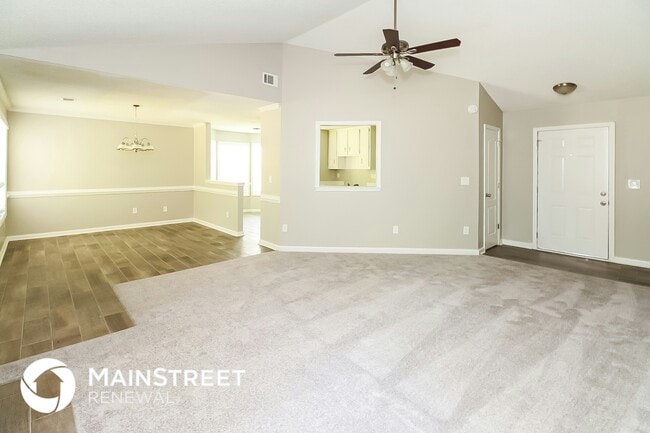 Building Photo - 1012 Forest Glen