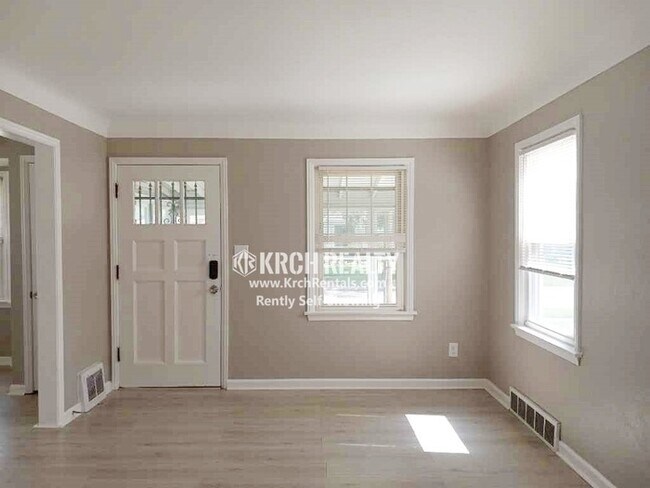 Foto del edificio - Cute 3-Bed 2-Bath Home in South Toledo