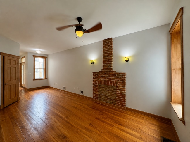 Building Photo - 5 E Randall St