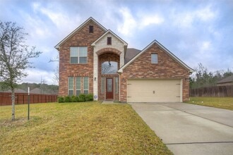 Building Photo - 3720 Daisy Ln