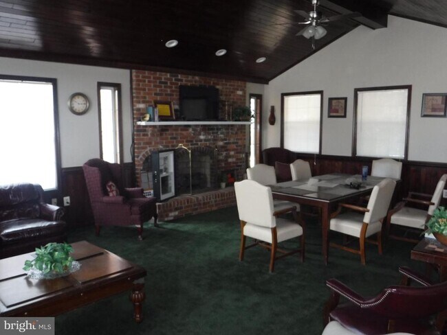 Foto del edificio - 102 Piccadilly Ln