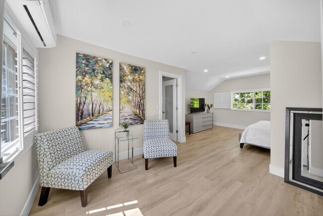Foto del edificio - 5929 Weaver Ln