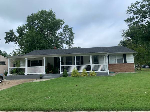 Building Photo - 121 E Valleybrook Rd
