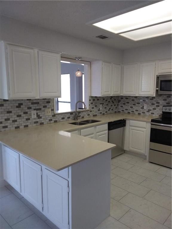 Building Photo - 4941 Longwood Ct