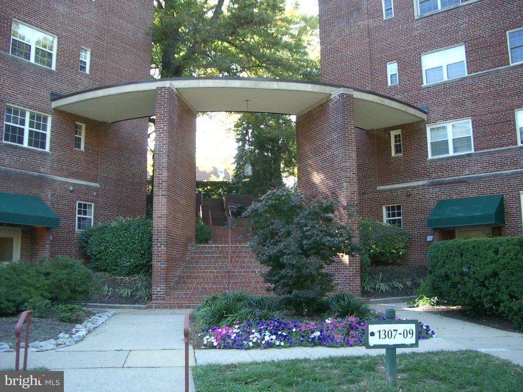 Primary Photo - 1309 N Ode St