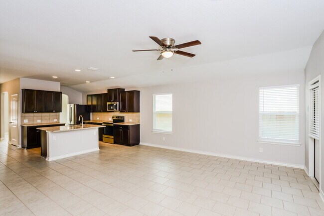 Building Photo - 12049 Pearl Jubilee