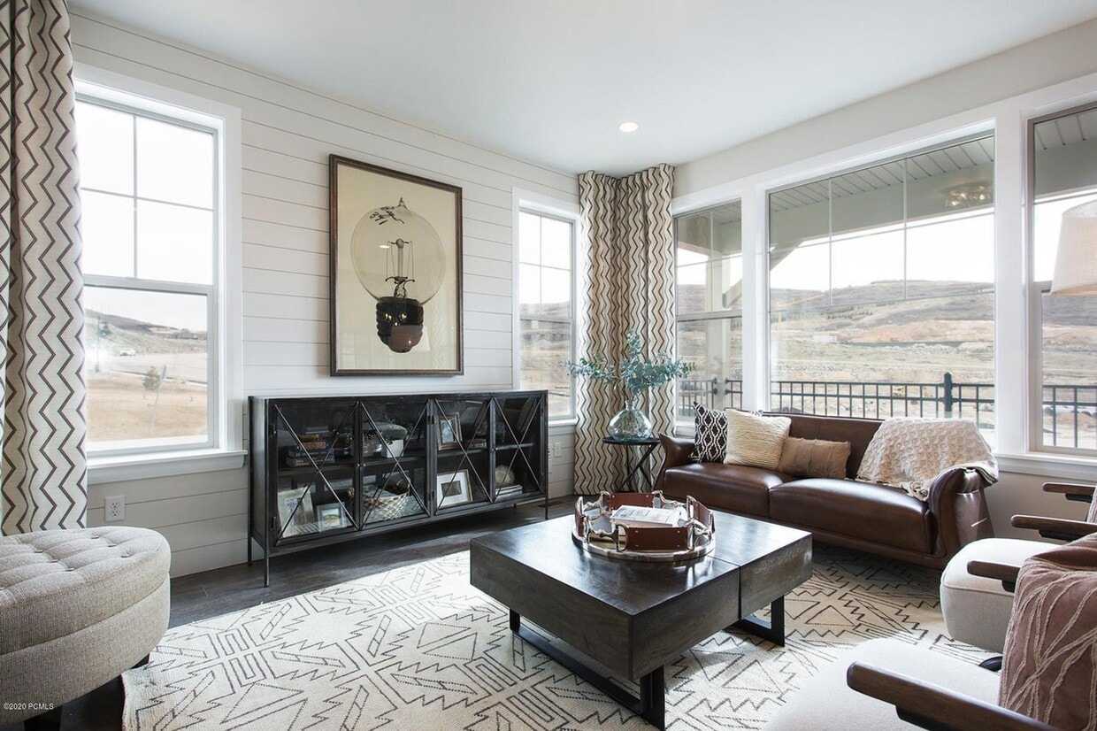 11969 N Shoreline Dr, Hideout, UT 84036 Townhome Rentals in Hideout