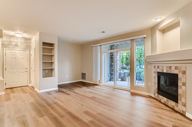 Foto del edificio - 8427 S Hoyt Way