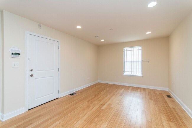 Foto del edificio - 1843 N 18th St