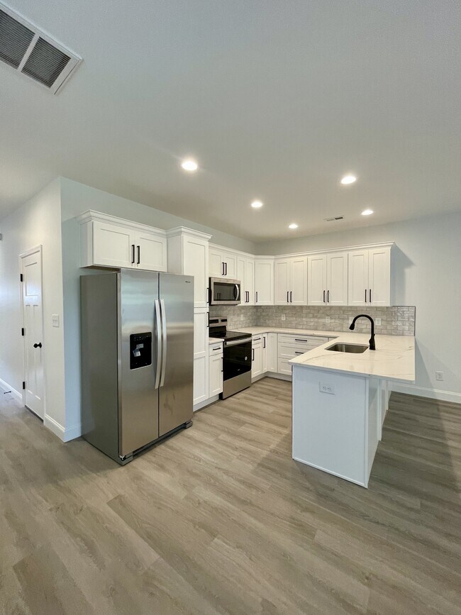 Foto del edificio - 129 Independence Ln