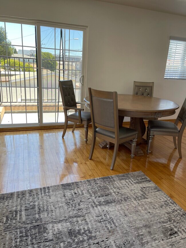 Foto del edificio - 1928 18th St