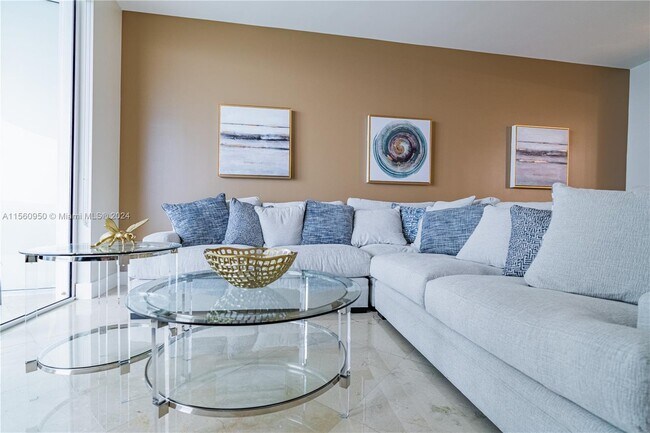 Foto del edificio - 16001 Collins Ave
