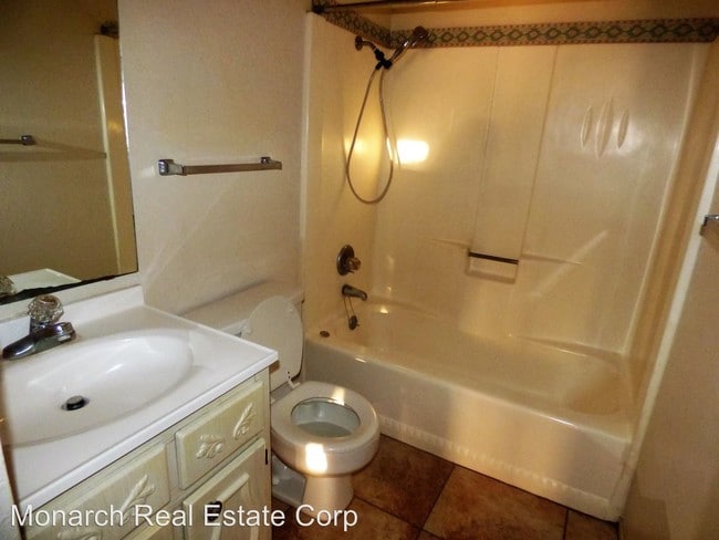 Building Photo - 2 br, 1.5 bath House - 1605 Telshor R