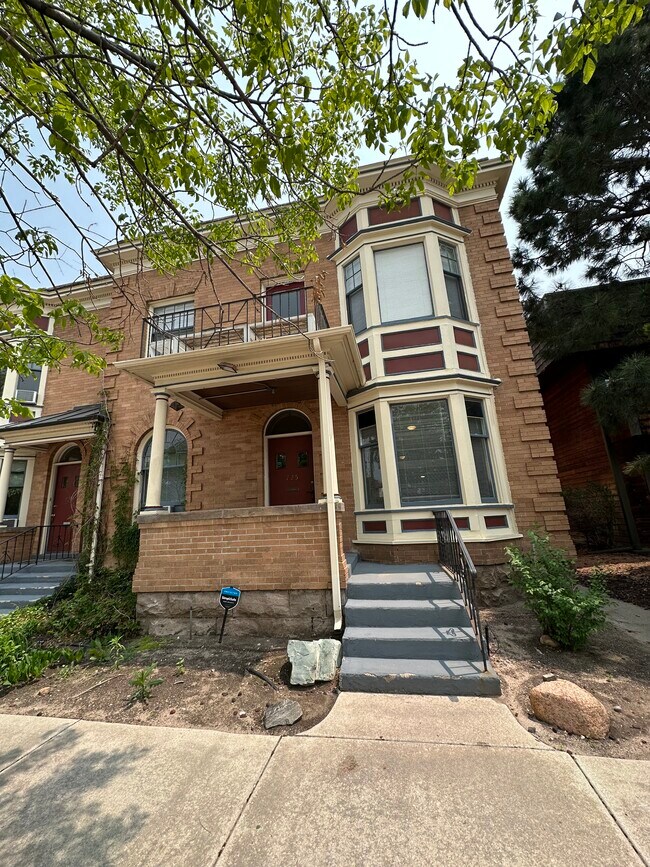 Townhouse / Apt. in Downtown Colorado Springs - 725 N Tejon St