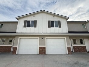 Building Photo - 5697 E Surfers Pt Ln