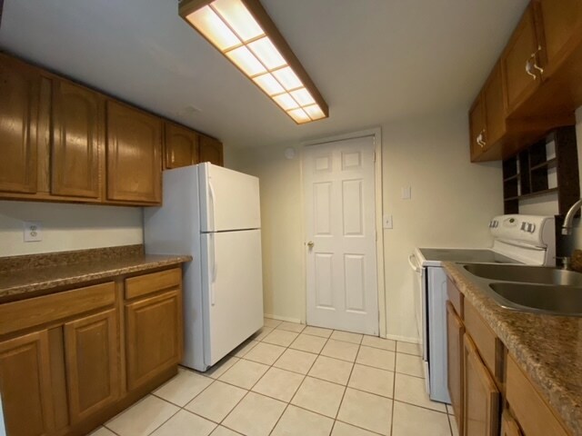 Foto del edificio - 4607 N G St