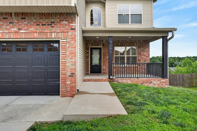Building Photo - 792 Crestone Ln