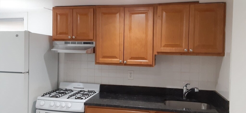 Foto principal - 104 Beacon St