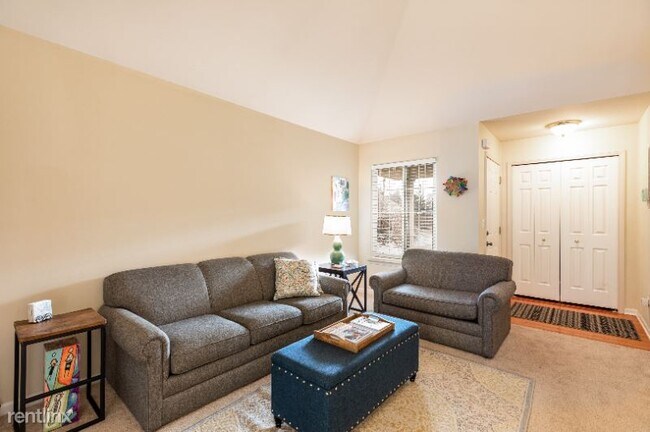 Building Photo - 3 br, 2.5 bath House - 621 Macwilliams Ln