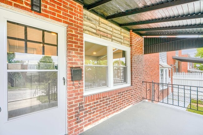 Building Photo - 7906 Wynbrook Rd