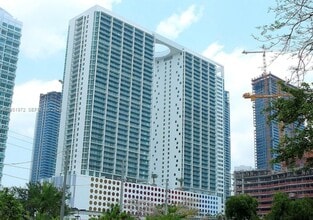 Building Photo - 500 Brickell Ave