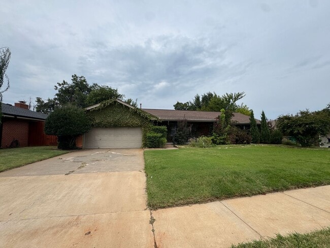 Building Photo - Huge 2-Bedroom Home in Heart of OKC – Fire...