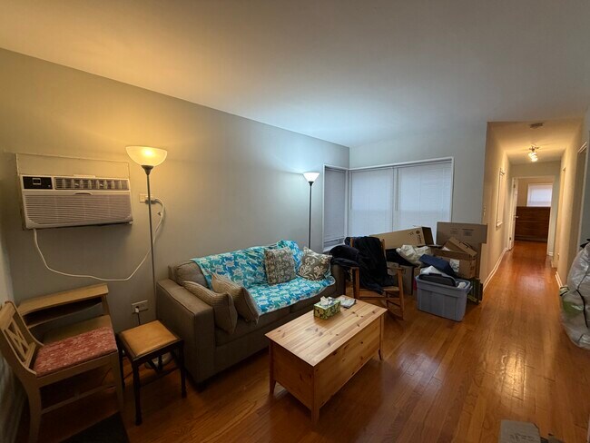 Foto del edificio - 6535 N Mozart St