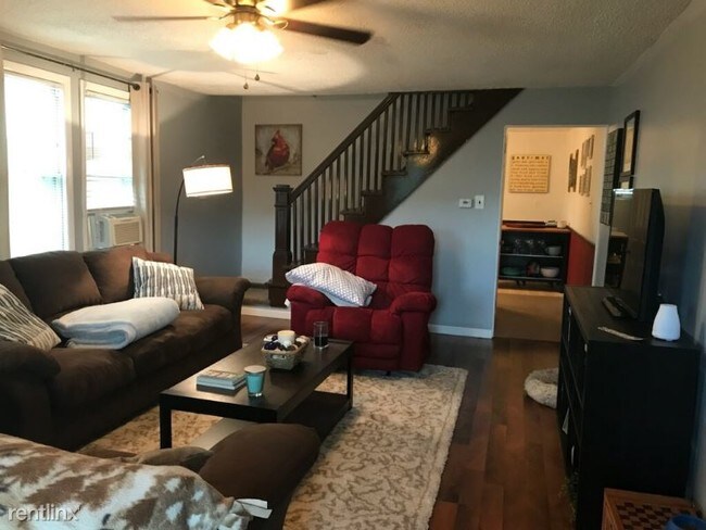 Foto del edificio - 2 br, 1 bath Apartment - 60 Marcy Court