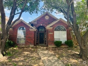 Building Photo - 6513 White Oak Dr