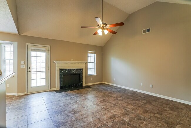Foto del edificio - 715 Claiborne St