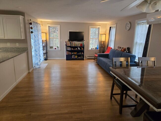 Sala de estar - 16 Knoll Rd