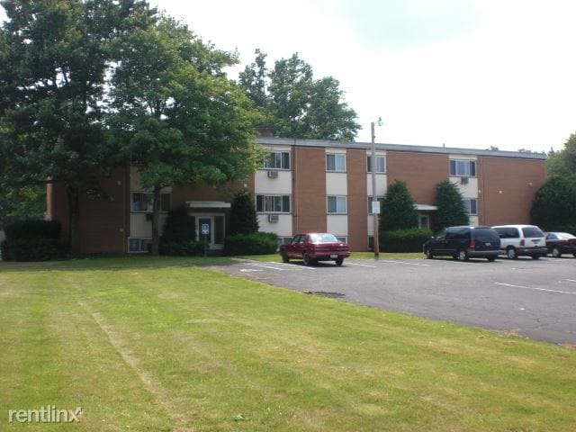 Primary Photo - 1301 Marview Dr