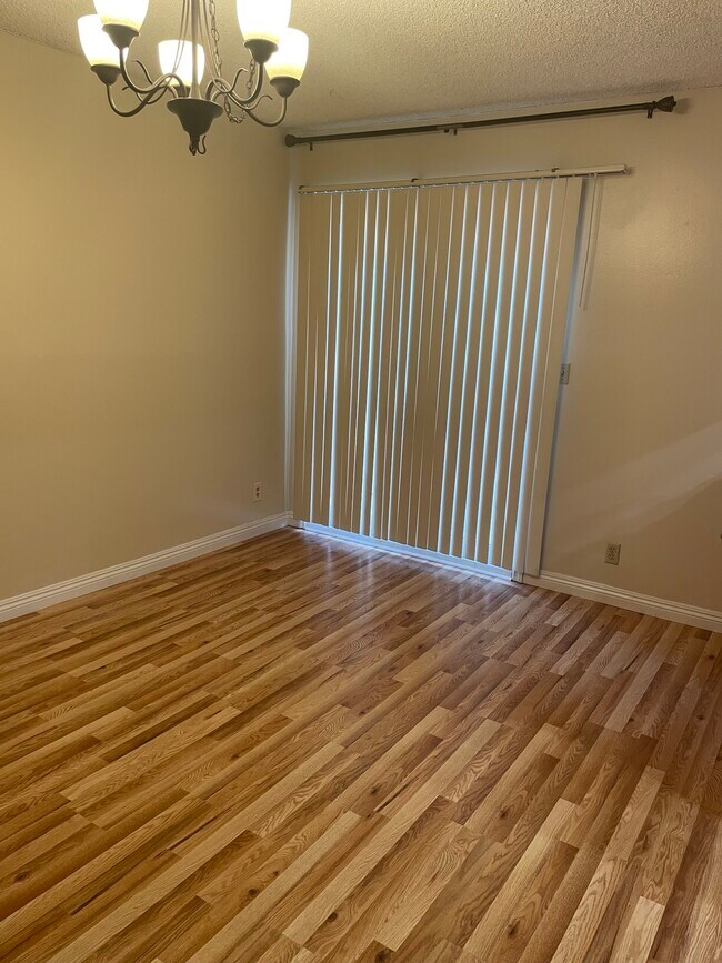 Foto del edificio - 524 N Maryland Ave