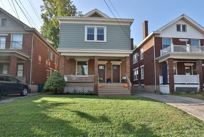 2 Br 1 Ba and a 1 Br 1 Ba - 2911 Robertson Ave