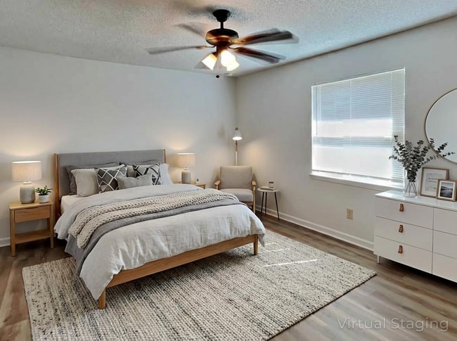 Building Photo - 709 Croydon Dr