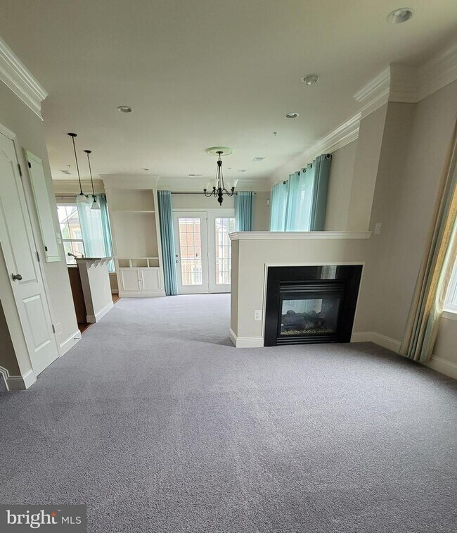 Building Photo - 322 Orchard Ridge Dr