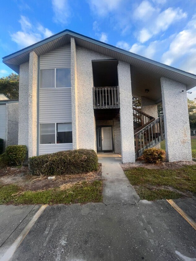 Primary Photo - 6 mos. & 12 mos. Lease Options