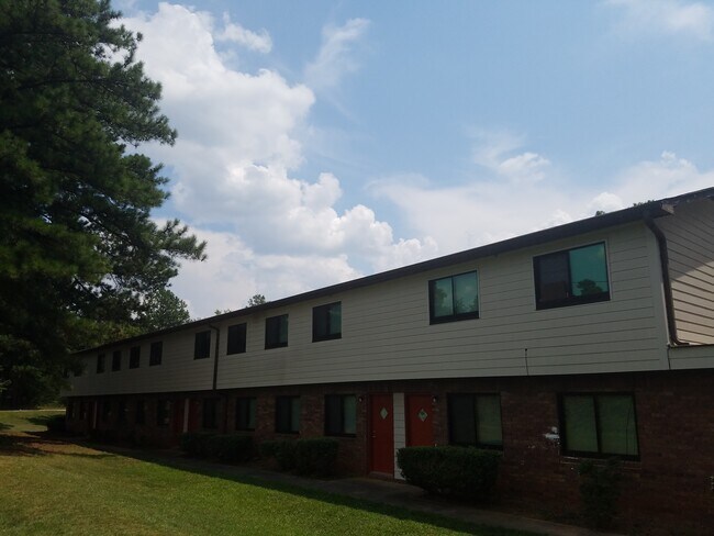 Foto del edificio - Pine Cove Apartments