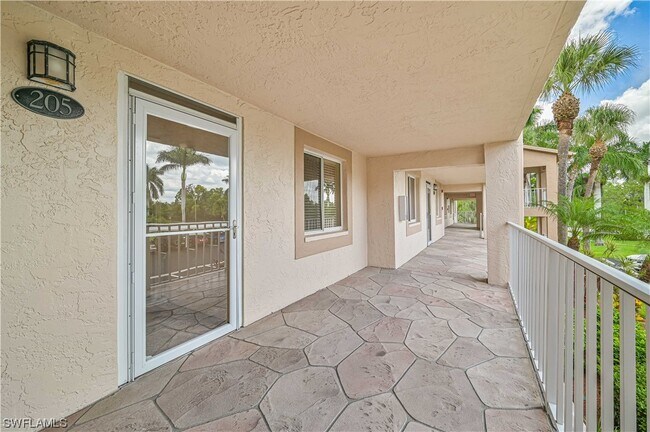 Building Photo - 7300 Glenmoor Ln
