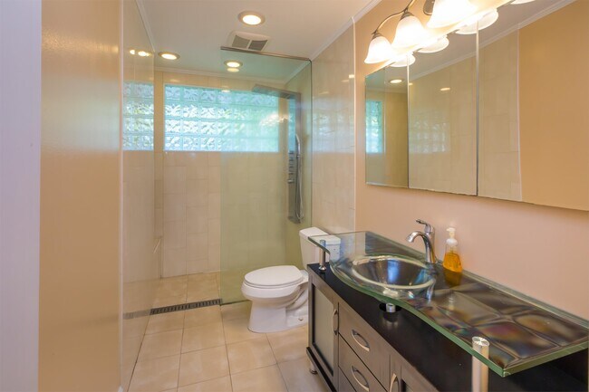 Building Photo - 607 Alihi Pl