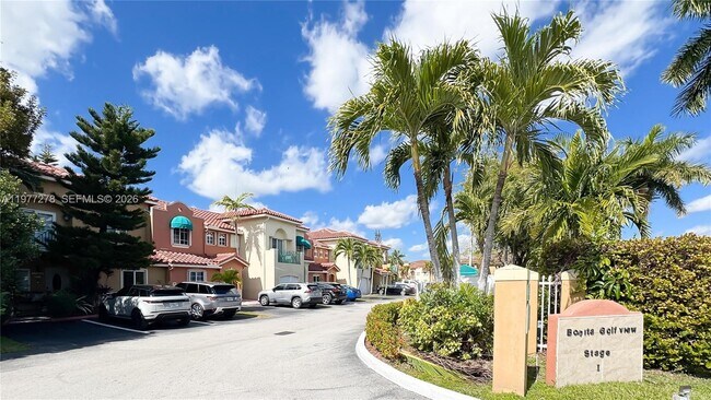 Foto del edificio - 17360 NW 69th Ct