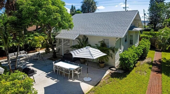 Photo - 5301 N Flagler Dr House