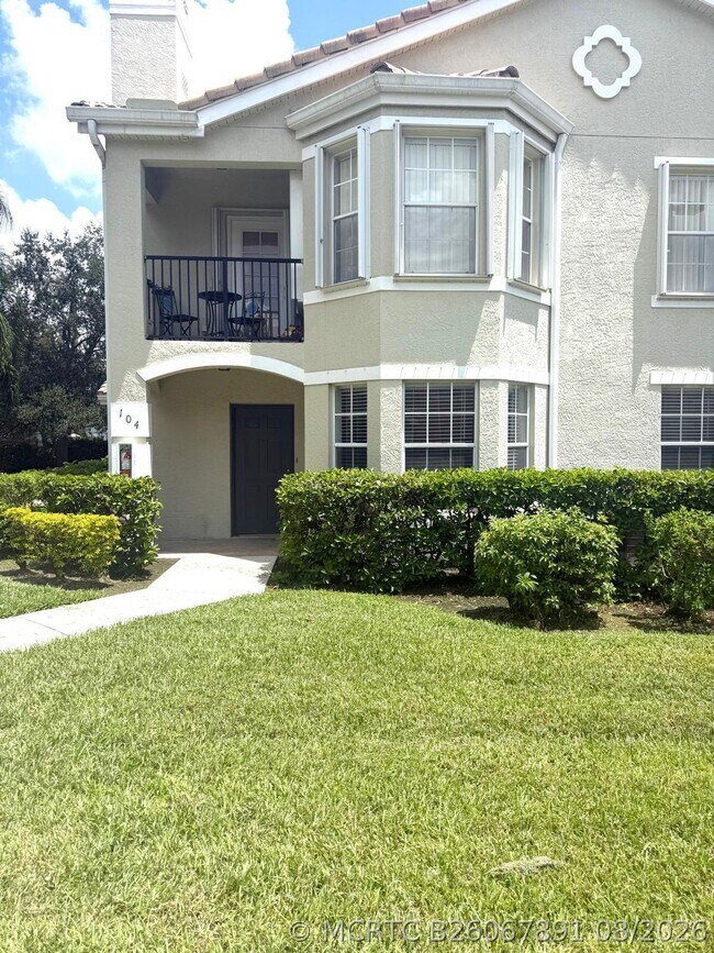 Building Photo - 102 SW Peacock Blvd