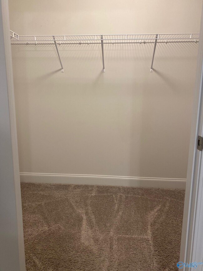 Foto del edificio - 154 BrookLawn Dr