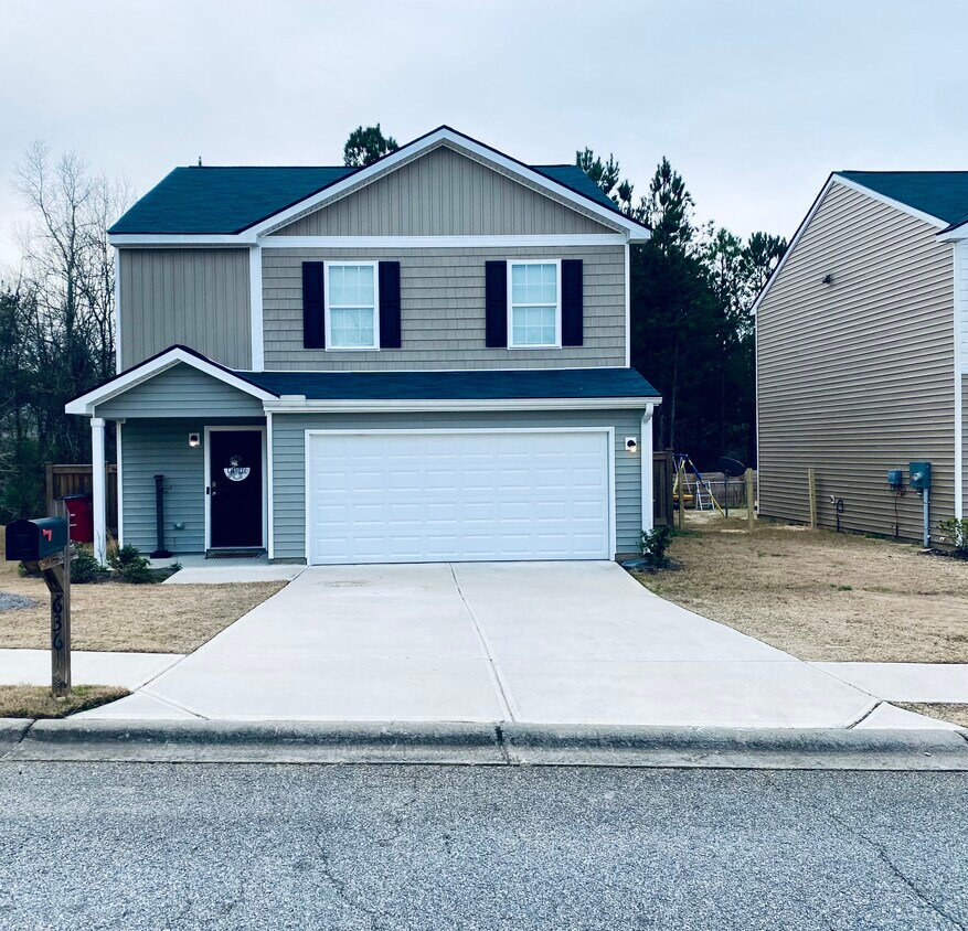 Primary Photo - 636 Ivy Brook Way