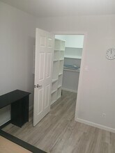 Building Photo - 12500 Sandpiper Dr